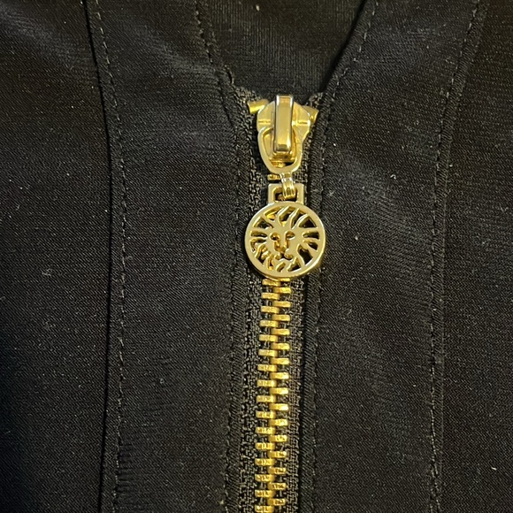 Anne Klein navy tank blouse - Picture 4 of 6